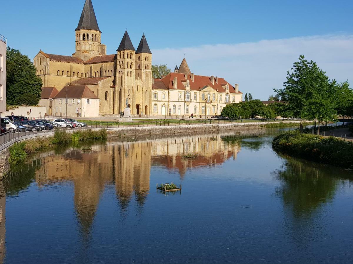 Hôtel Aux Vendanges de Bourgogne Paray-le-Monial Exterior foto